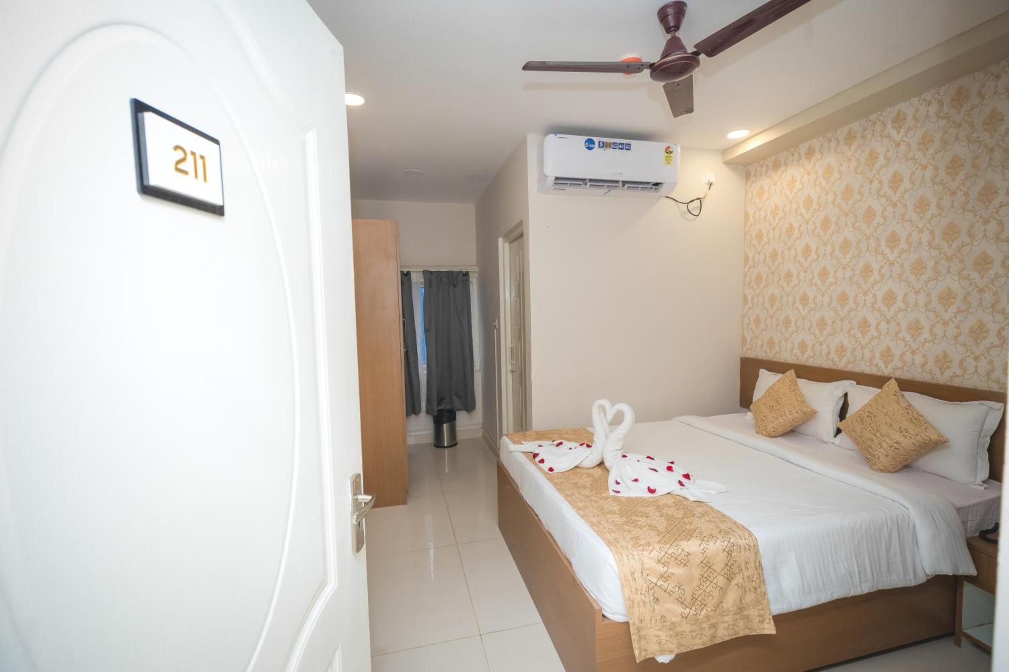 Rosewood Luxury Hotel Bhubaneswar Exterior photo